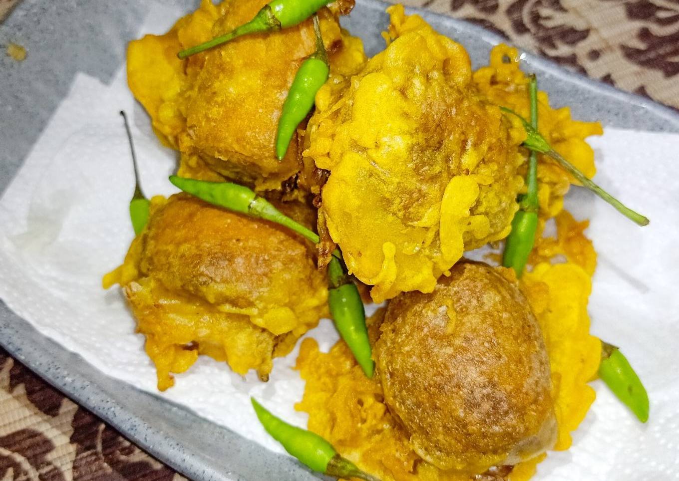 Tahu Brontak (Tahu Isi)