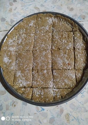 સુખડી (Sukhdi Recipe in Gujarati) રેસીપી મુખ્ય ફોટો