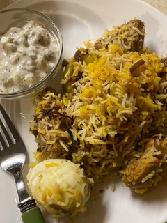 A picture of Casserole chicken biryani.