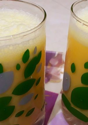 ठंडा केसरिया दूध(thanda kesariya dudh recipe in hindi) रेसिपी मुख्य फोटो
