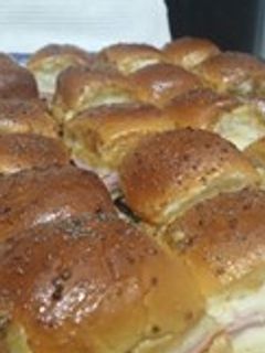 A picture of Hawaiian Roll Sliders.
