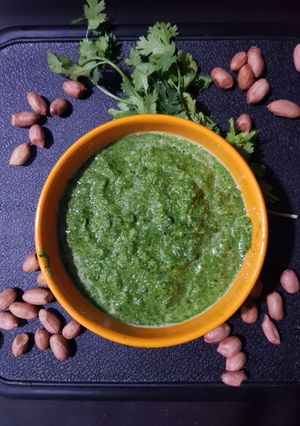 કોથમીર સિંગદાણા ની ચટણી રેસીપી મુખ્ય ફોટો