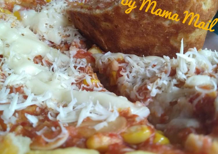 Pizza With Saos Bolognese Home Made