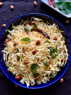 ঝুরঝুরে আলু ভাজা (jhurjhure aloo bhaaja recipe in Bengali) রেসিপির প্রধান ছবি