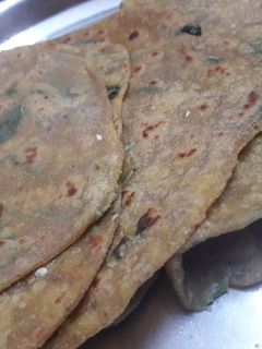 வெந்தய கீரை சப்பாத்தி செய்முறை முக்கிய புகைப்படம்