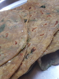 வெந்தய கீரை சப்பாத்தி செய்முறை முக்கிய புகைப்படம்