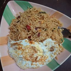 A picture of Indomie.