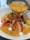 Gazpacho de Fresas y Vainilla con Langostinos