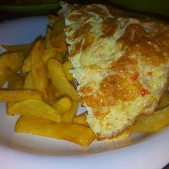 A picture of Chips and egg.