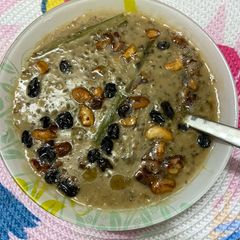 A picture of Green moong dal payasam.