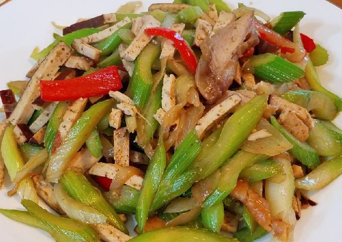 Celery chicken and braised tofu stirfry #mommasrecipes