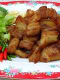 สามชั้นคั่วเกลือ