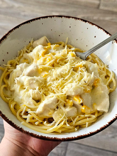 Tejszínes kukoricás csirkemell spagetti tésztával recept fotója