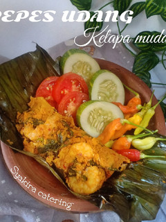 Foto resep Pepes udang kelapa muda