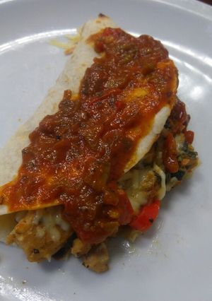 Una foto de Tacos de pollo con salsa picante