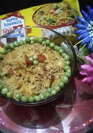ম্যাগি ব্রেড ভুজিয়া(Maggi Bread bhujia recipe in bengali) রেসিপির প্রধান ছবি