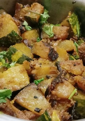 कद्दू की सब्जी (kaddu ki sabzi recipe in Hindi) रेसिपी मुख्य फोटो