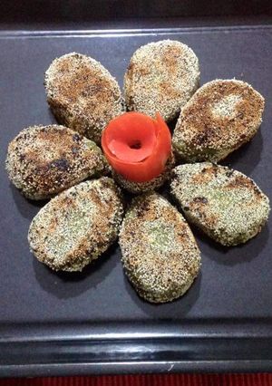 A picture of Crispy Spinach Kabab.