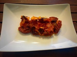 Una foto de Pulpo a la mallorquina (o Pop amb ceba)