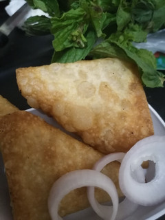 A picture of Potato Samosa 🥔.
