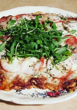 Une photo de Pizza printanière