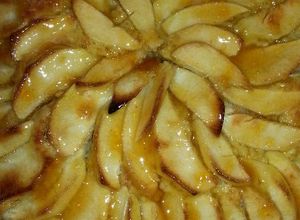 Una foto de Tarta de manzanas verdes sin manteca,deliciosa !