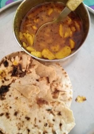अरबी की सब्जी (arbi ki sabzi recipe in Hindi) रेसिपी मुख्य फोटो