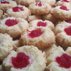 A picture of Thumbprint cookies.