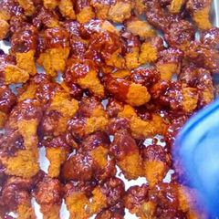 A picture of Henry's hot wings.