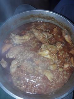 Una foto de Guiso de Arroz y Alitas de Pollo