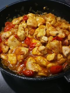Una foto de Pollo a la miel con almendras