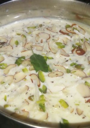 A picture of Pista Badam Kheer.