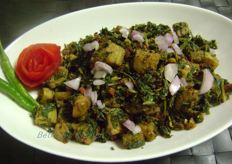 Kolmi Shaag Bhaja (Water Spinach Stir Fry)