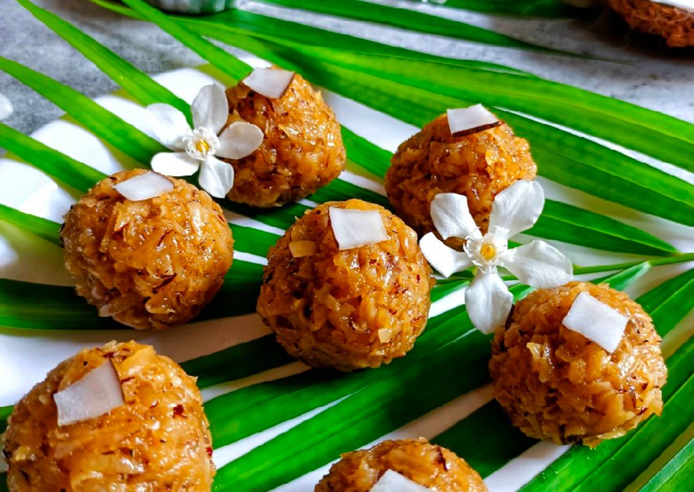 Coconut Jaggery Ladoo