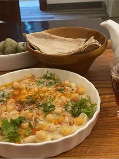 صورة لوصفة حمص بالطحينة