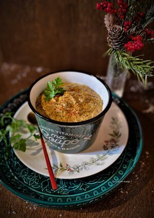 A picture of Creamy Mushroom Soup with Paprika.