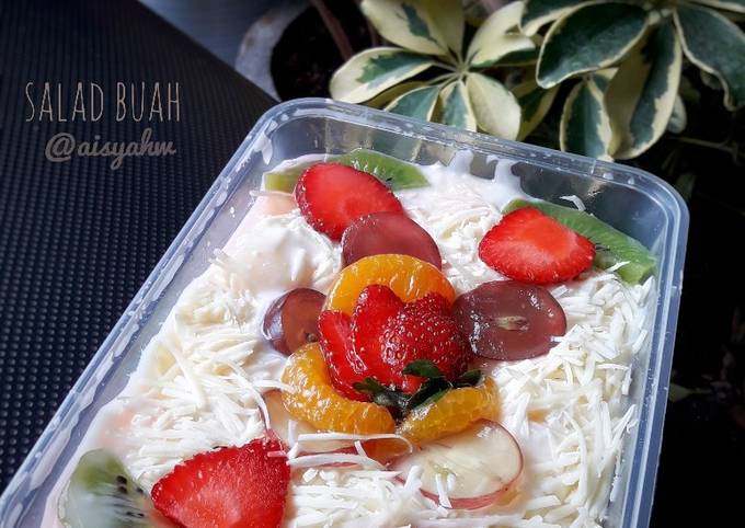 Resep Salad Buah Saus Yang Tak Mudah Meleleh Oleh Aisyah Wan Cookpad