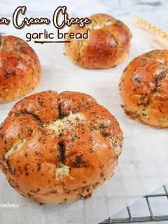 Foto resep Korean Cream Cheese Garlic Bread