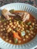 Olla gitana con pollo