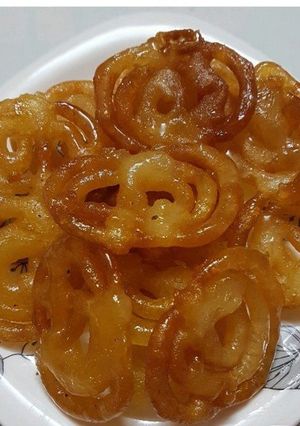 जलेबी (jalebi recipe in Hindi) रेसिपी मुख्य फोटो