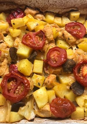 Tepsis, csirkés "mindent bele" 🤷🏼‍♀️😄 recept fotója