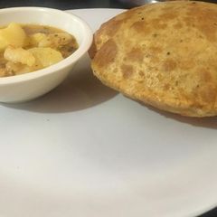 A picture of Allu puri.