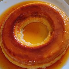 A picture of Caramel Custard.