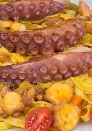 Foto principal de Tallarines con pulpo