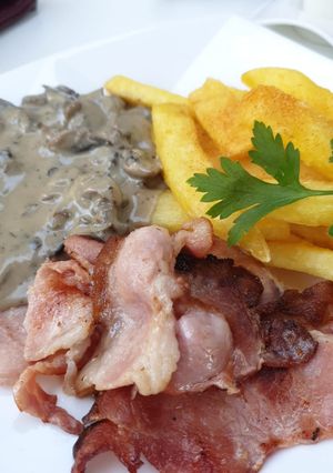 A picture of Easy breakfast!.