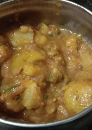 आलू की सब्जी (Aloo ki sabji recipe in hindi) रेसिपी मुख्य फोटो