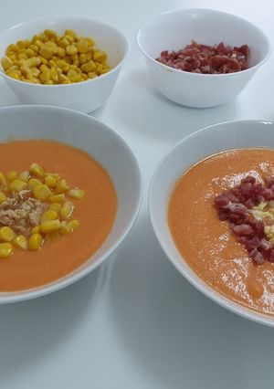 Una foto de Porra alcalaína con Thermomix o batidora de vaso