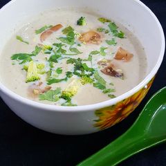 A picture of Brochholi Mushroom Soup.