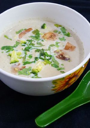 A picture of Brochholi Mushroom Soup.
