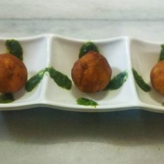 A picture of Pigeon peas and peas pattice.